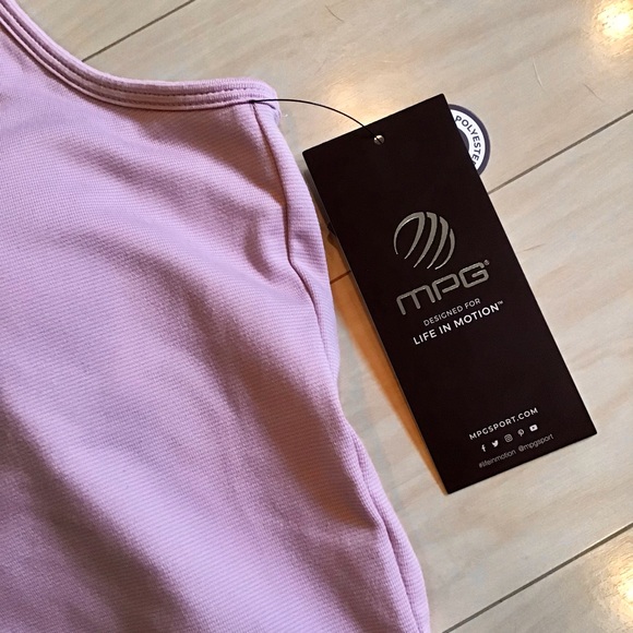 Essential Tank-T with Built-In Bra/Removable Cups - Picture 2 of 5